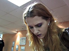 Weibliche domination, Fußfetisch, Nippel