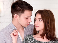 Amateur, Verga grande, Mamada, Morena, Estilo perrito, Masturbación, Pequeña, Flaco