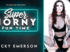 Incroyable, Cul, Doigter, Lunettes, Masturbation, Solo, Tatouage, Webcam