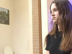 Arsch, Bad, Bruder, Braunhaarige, Familie, Dusche, Jungendliche (18+), Uniform