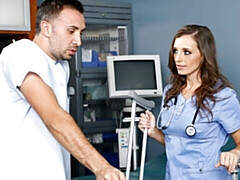 Grote kont, Grote lul, Pijpbeurt, Hondjeshouding, Natuurlijke tieten, Nylonstof, Tiener, Tieten likken