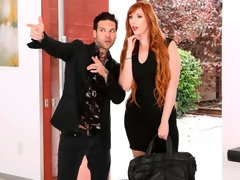 Gros cul, Gros seins, Sucer une bite, En levrette, Branlette thaïlandaise, Masturbation, Mère que j'aimerais baiser, Rousse roux