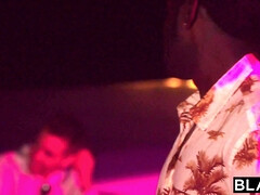 Grosser schwanz, Schwarz, Blasen, Hardcore, Milf, Mutti, Natürlichen titten, Muschi