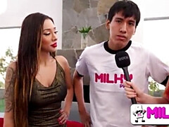 Anal, Gros cul, Sucer une bite, Brésilienne, En levrette, Léchez, Seins naturels, Orgasme