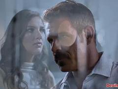 Grosse bite, Brunette brune, Petite amie, Embrassement, Léchez, Masturbation, Rasée, Nénés