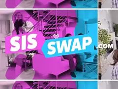 Achterkamer, Bruinharig, Hondjeshouding, Moeder die ik wil neuken, Monster, Mager, Strippen, Uniformpje