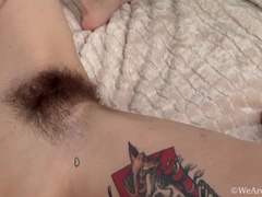Cul, Brunette brune, Poilue, Lingerie, Masturbation, Mamelons, Tatouage