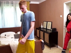 18, デカチン, デカパイ, バック, 顔面騎乗, 手コキする, ラティーナ, オナニー