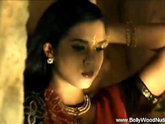 Beauty girlie's oriental sex