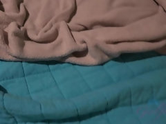 Enthousiasteling, Badkamer, Pijpbeurt, Sperma in gezicht, Voetbeurt, Handbeurt, Olie, Nat