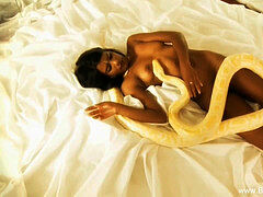 Индианки, Милф