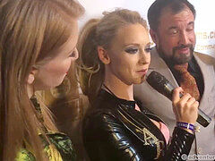 Американки, Азиатки, Вечеринка