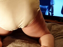 Enthousiasteling, Blond, Brits, Fetisj, Hd, Slipje, Pissen, Gezichtspunt