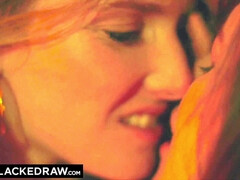 Rubia, Morena, Ffm, Interracial, Lesbiana, Lamidas, Montar, Trio