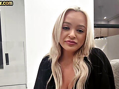 18 ans, Amateur, Gros cul, Branlette thaïlandaise, Fait maison, Masturbation, Réalité, Adolescente