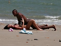 Grosser schwanz, Bikini, Schwarz, Schwarz, Hardcore, Interrassisch, Öffentlich, Ehefrau