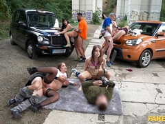 Grosser schwanz, Blasen, Hundestellung, Monster, Orgasmus, Im freien, Rau, Tätowierung