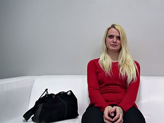 Casual Blonde Gives Pussy At The Casting
