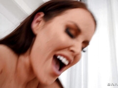 Grosser schwanz, Vollbusig, Hardcore, Mutti, Pornostars, Realität, Rotschopf, Rasiert