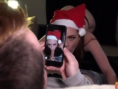 Cul, Sucer une bite, Brunette brune, En levrette, Rasée, Tatouage, Adolescente, Nénés