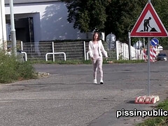 ズームショット, ドレス, 毛深い, Hd, 放尿, オマンコ, 赤毛