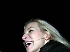Amateur, Rubia, Morena, Grupo, Sexo duro, Al aire libre, Pov, Público