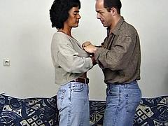 Brunette brune, Tir de sperme, Allemand, Branlette thaïlandaise, Hard, Massage, Mature, Mère que j'aimerais baiser