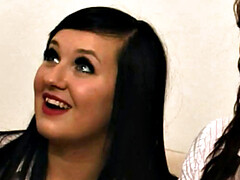 Británico, Morena, Cfnm, Dominación, Dominacion femenina, Grupo, Pajear, Pajearse