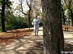 デカパイ, フェラチオ, お婆さん, なめる, 熟年, 母, オマンコ, 叫ぶ