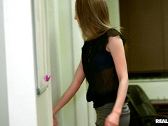 Любители, Анальный секс, Брюнетки, Семяизвержение, Затыкание рта, В офисе, Киски, Порка