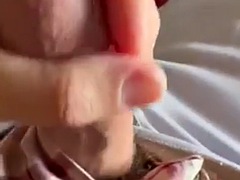 Unfall, Europäisch, Schwul, Behaart, Lingerie, Masturbation, Solo, Unter dem rock