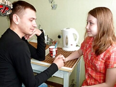 Blond, Pijpbeurt, Hondjeshouding, Fetisj, Likken, Russisch, Tiener, Tieten likken