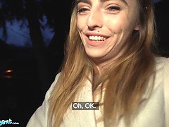 Sucer une bite, Brunette brune, Gorge profonde, En levrette, Français, Hd, Public, Nénés