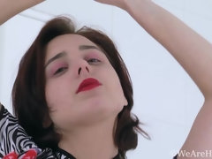 Arsch, Braunhaarige, Behaart, Lingerie, Geschwollene nippel, Dusche