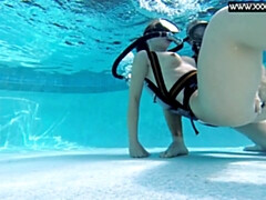 18, 素人, フェラチオ, Hd, 公共, ティーン, オッパイの, 水中