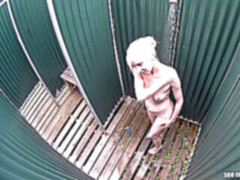 Tsjechisch, Moeder die ik wil neuken, Buiten, Biljart, Openbaar, Realiteit, Alleen, Spion