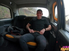 Grote mammen, Pijpbeurt, Bruinharig, Tsjechisch, Likken, Buiten, Kut duiken, Tieten likken