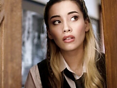 Grote kont, Lesbisch, Masturbatie, Natuurlijke tieten, Geschoren, Strippen, Tiener, Tieten likken