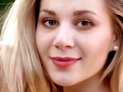 Cul, Bikini, Blonde, Seins naturels, De plein air, Piercing, Piscine, Chatte