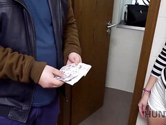 フェラチオ, 浮気する, 指いじり, お金, 公共, 現実, ティーン, オッパイの