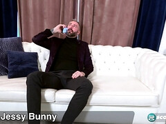 Grote kont, Pijpbeurt, Sperma shot, Handbeurt, Hakken, Olie, Kut duiken, Zuigen