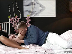 Mamada, Estilo perrito, Penetracion con dedos, Novia, Lamidas, Coño