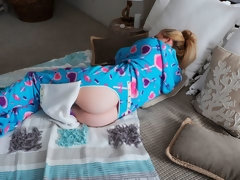 Большие сиськи, Блондинки, Минет, Пальцем, Ласковые ручки, Натуральные сиськи, Бритые, Молоденькие