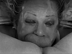 Anal, Gros seins, Sucer une bite, Hard, Mère que j'aimerais baiser, Plan cul à trois, Jouets, Rétro ancien