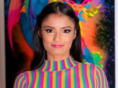 Mamada, Morena, Estilo perrito, Dominación, Fetiche, Penetracion con dedos, Pajear, Medias largas