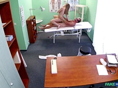 Amateur, Médecin, En levrette, Faciale, Doigter, Infirmière, Bureau, Uniforme