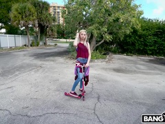 Amateur, Rubia, Mamada, Corridas, Estilo perrito, Sexo duro, Afeitado, Flaco