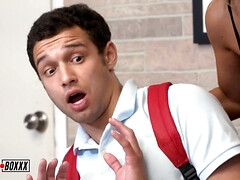 Culo grande, Tetas grandes, Tetona, Corridas, Madres para coger, Oficina, Estrella porno, Realidad