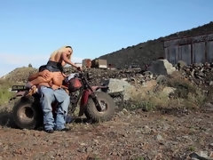 Blond, Sperma shot, Sperma in gezicht, Buiten