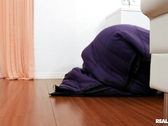 Schwarz, Braunhaarige, Handjob, Interrassisch, Lecken, Natürlichen titten, Muschi, Flotter dreier